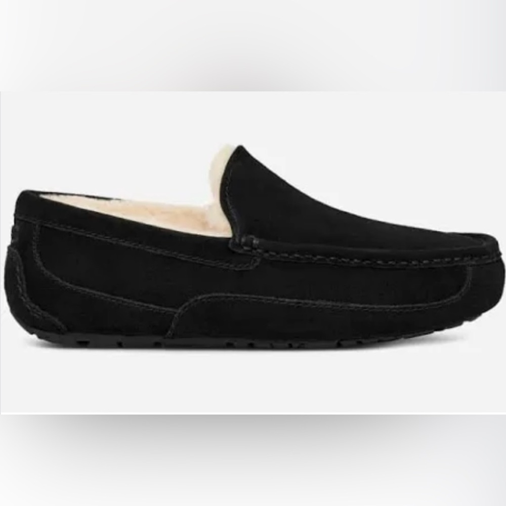 UGG Men’s Ascot Slippers Suede